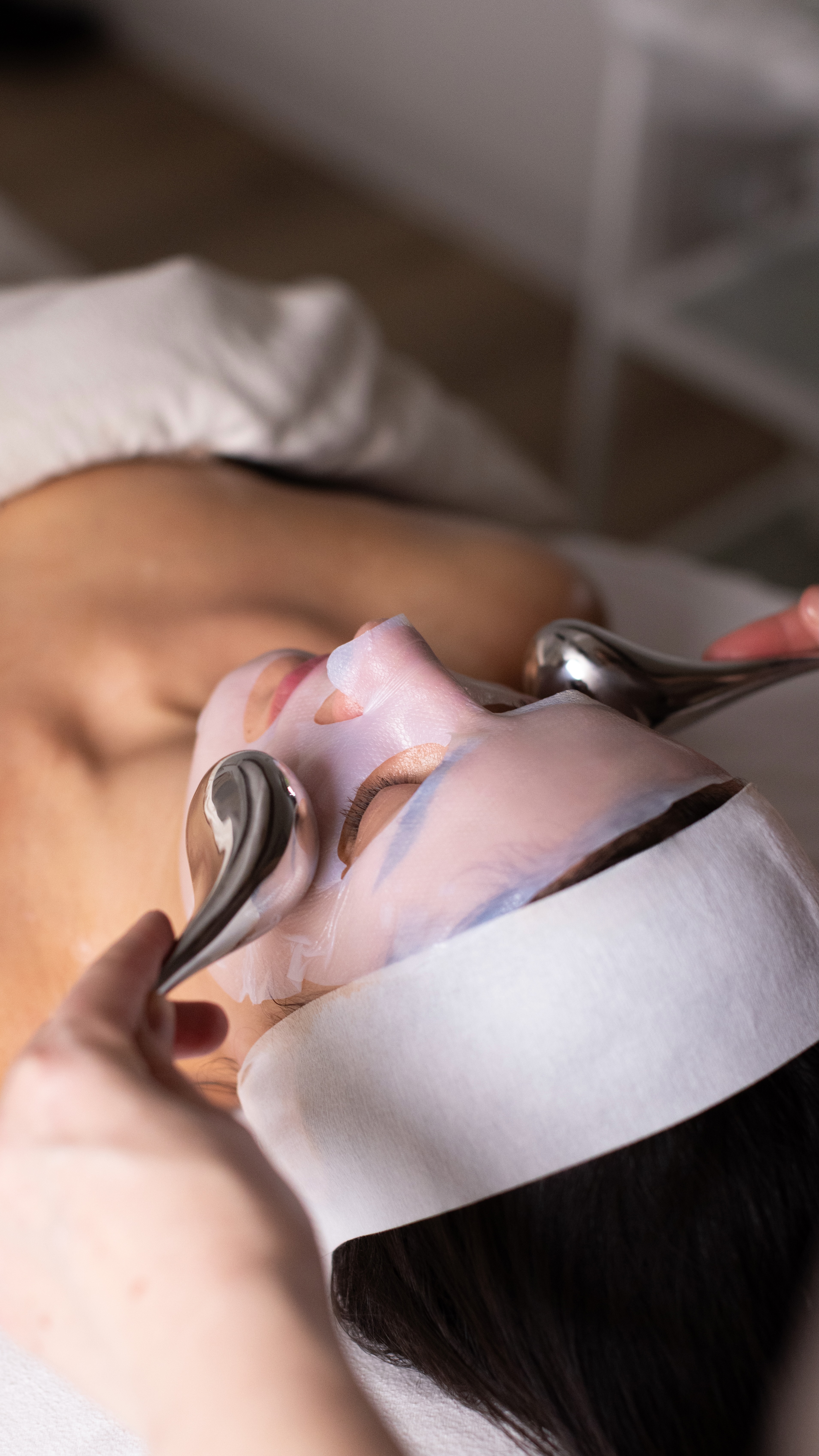 Nicht-invasives Facelift Schweiz – CosmoFacial™ by Ekaterina